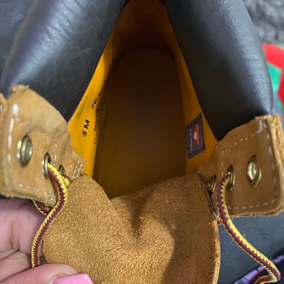Boy Timberland Boot “New” - Picture 4 of 5